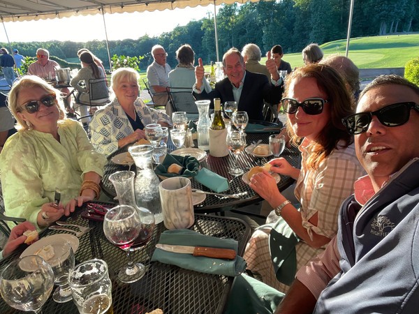 Willow Creek Estates Southbury CT social activities